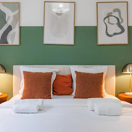 Charm And Standing With 2 Bedrooms Close To Trocadero 公寓 *