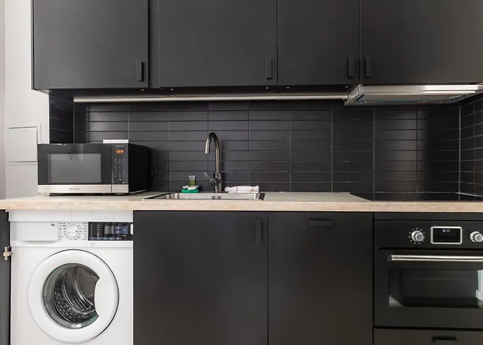 Charm And Standing With 2 Bedrooms Close To Trocadero 公寓 *